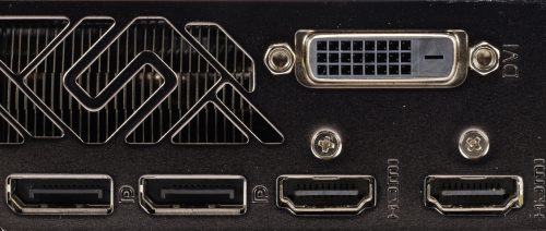Sapphire Radeon RX 680 Nitro+ 8 Go connectique vidéo