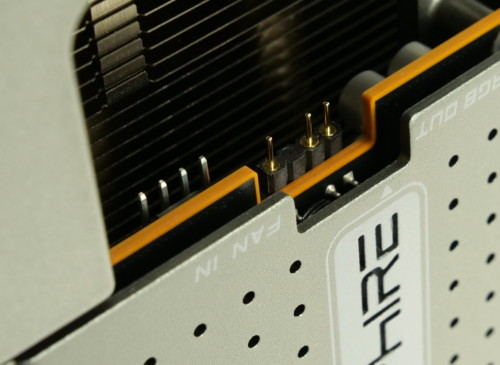 Sapphire Radeon RX 7900 XTX Nitro+ OC Vapor-X header 4 pins et ARGB